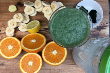 Revitaliza tu cuerpo con este batido de kéfir detox