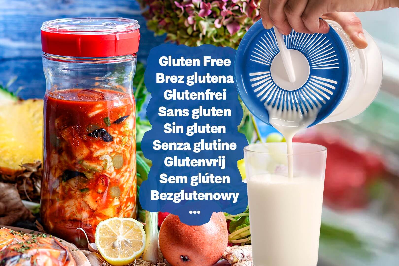 Montaje de alimentos fermentados sin gluten, con un tarro de verduras y una mano sirviendo kéfir de leche.