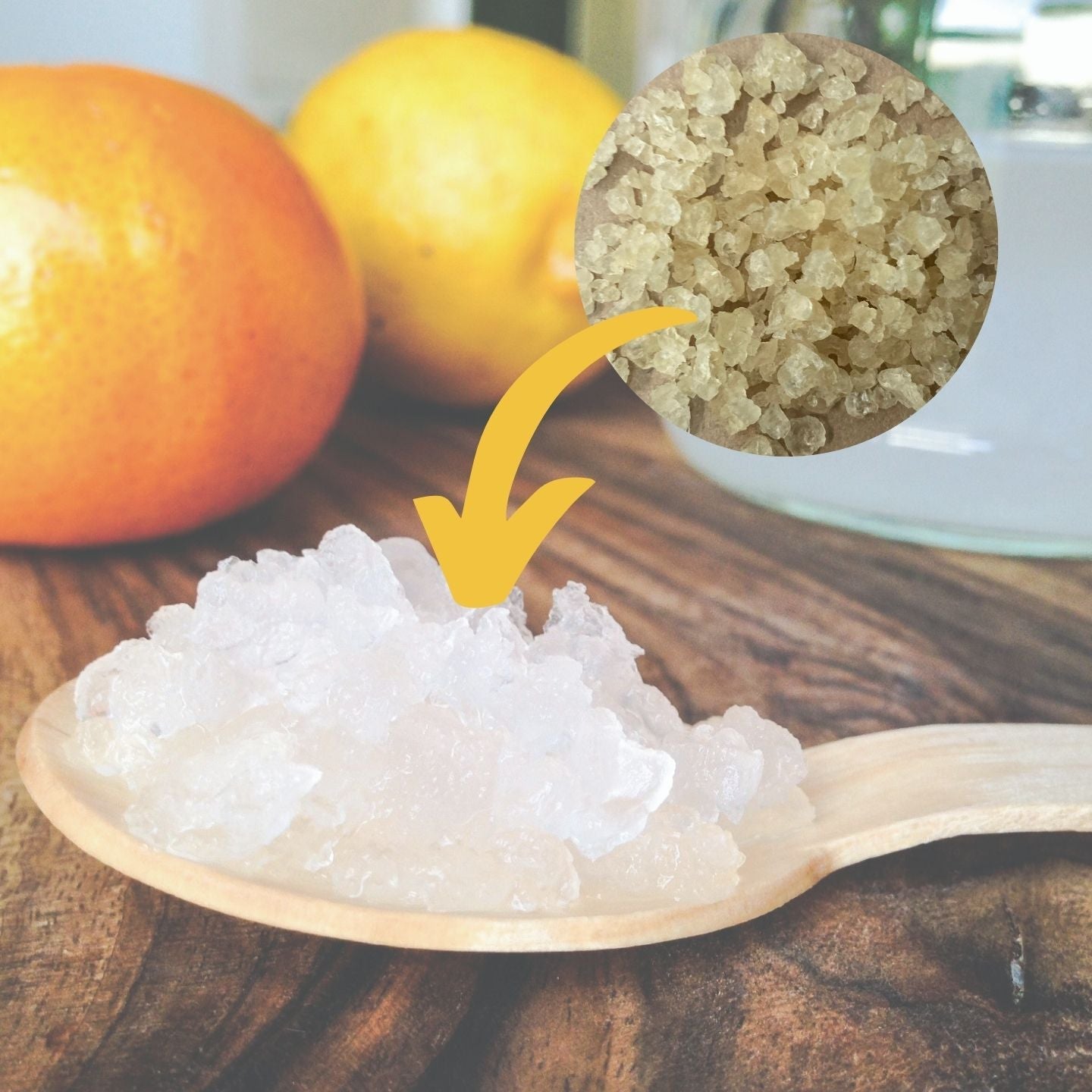 nodulos de kefir de agua deshidratados y frescos en cuchara